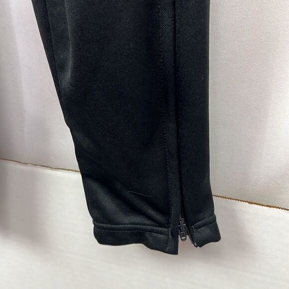 Adidas Regular Fit Black and White Aeroready sweatpants EUC size small - Picture 6 of 12